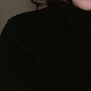 Meet your Posher, Liz